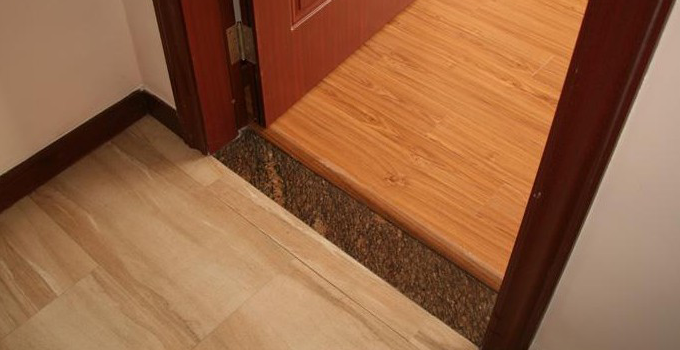 門檻石.png 門檻石.png