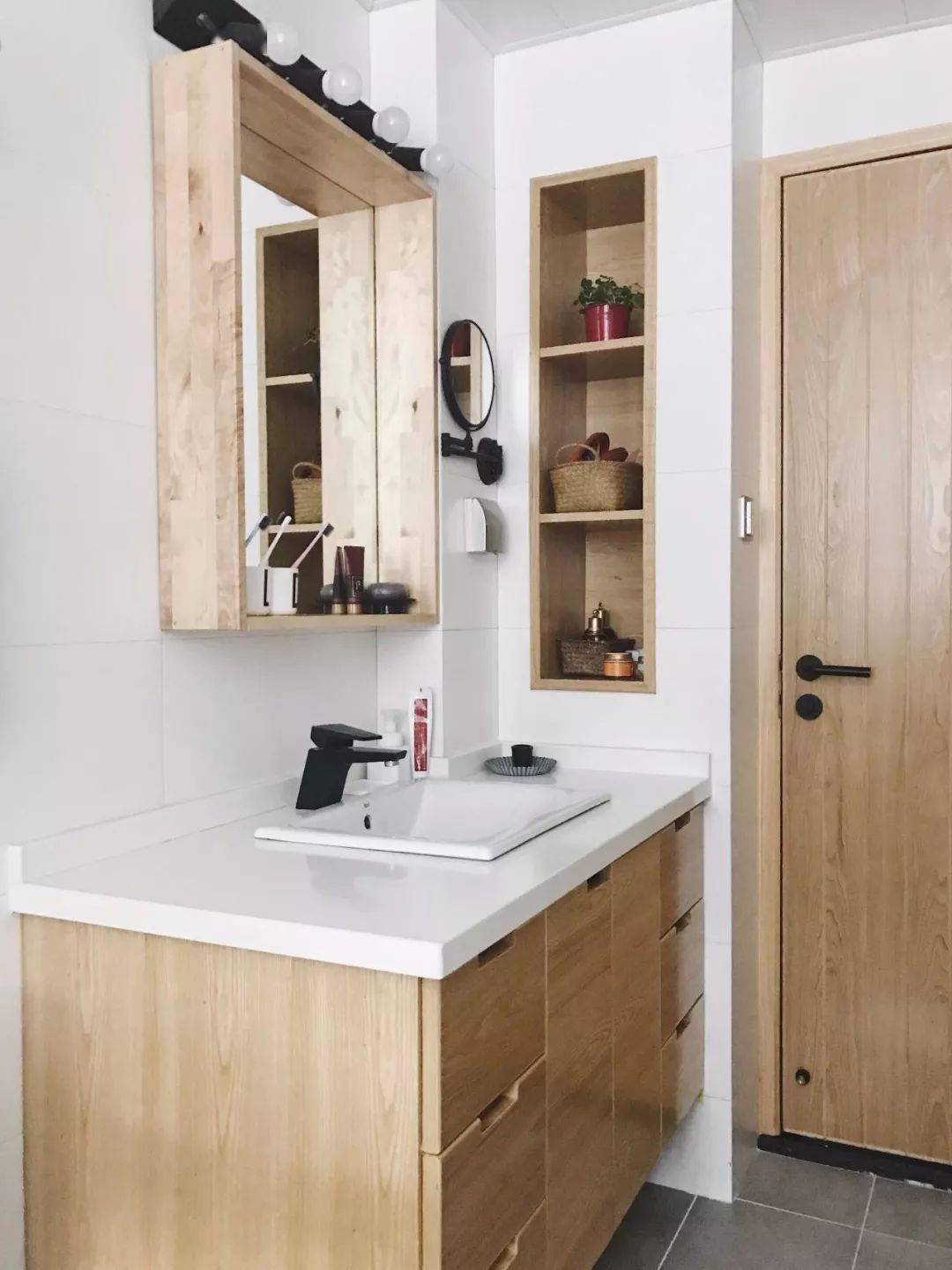 房子裝修衛(wèi)生間裝修設計的16個神細節(jié) 做到了 省一半空間節(jié)約一半家務時間 房子裝修衛(wèi)生間裝修設計的16個神細節(jié) 做到了 省一半空間節(jié)約一半家務時間